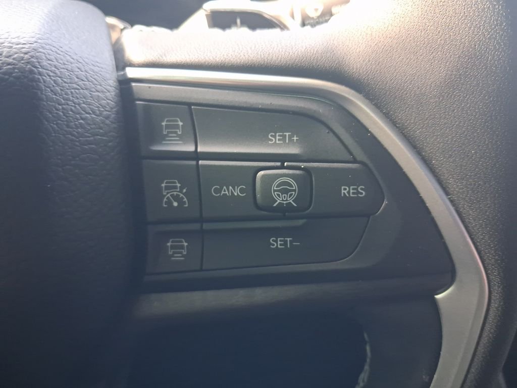 Used 2026 White Jeep Limited Reserve image 22