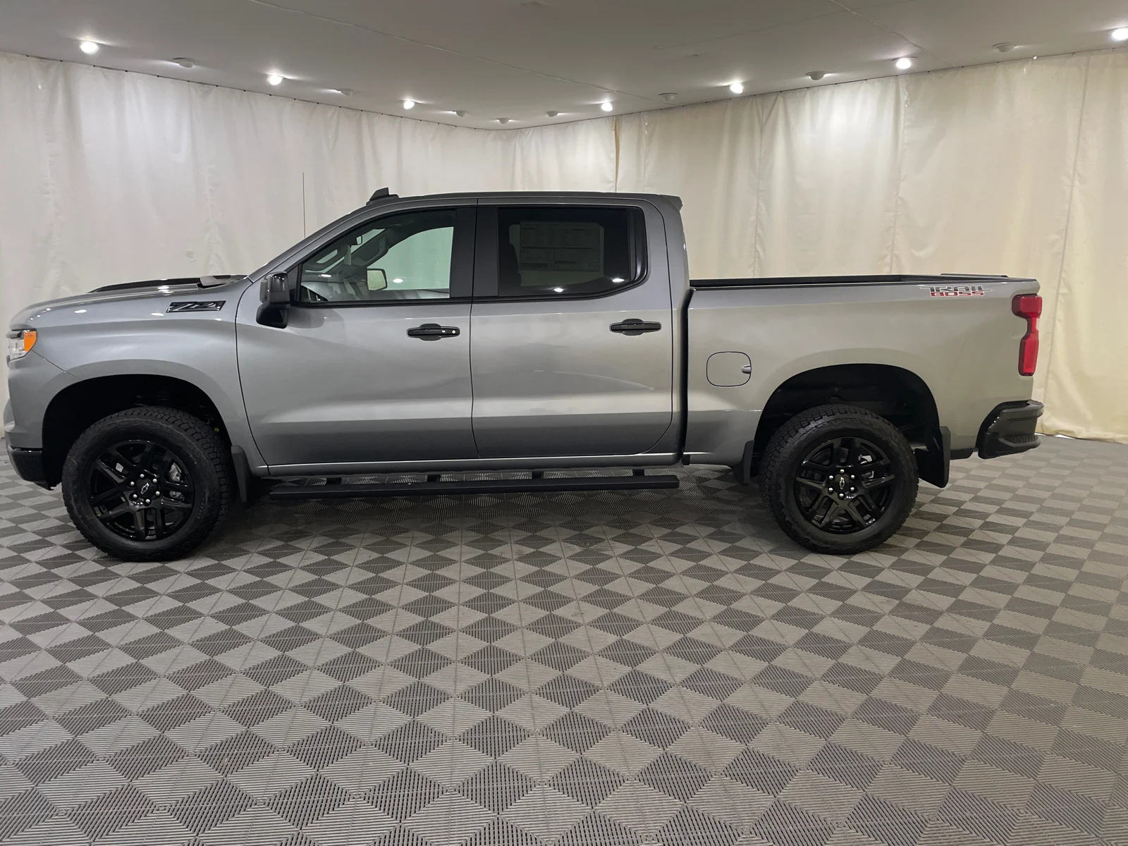 2026 Chevrolet Silverado 1500 LT Trail Boss - Photo 9