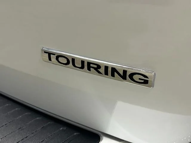 New 2026 Solar Silver Metallic Honda Touring image 8