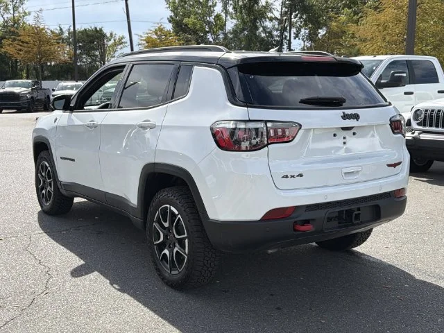Used 2025 White Jeep Trailhawk image 11