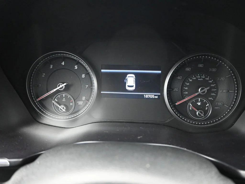Used 2023 Red Hyundai SEL image 12