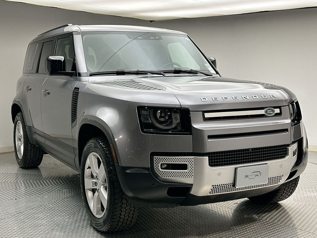 Used 2024 Eiger Gray Metallic Land Rover S image 15