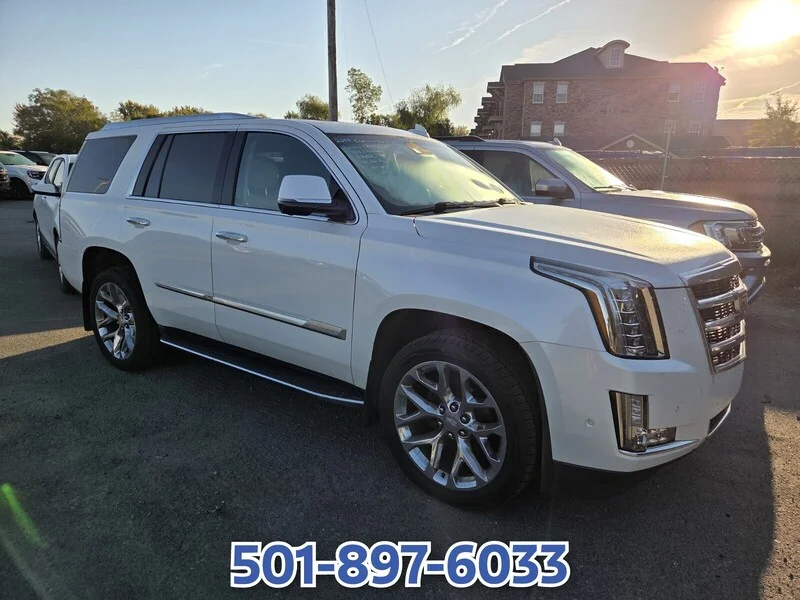 Used 2019 Crystal White CADILLAC PREMIUM LUXURY image 3