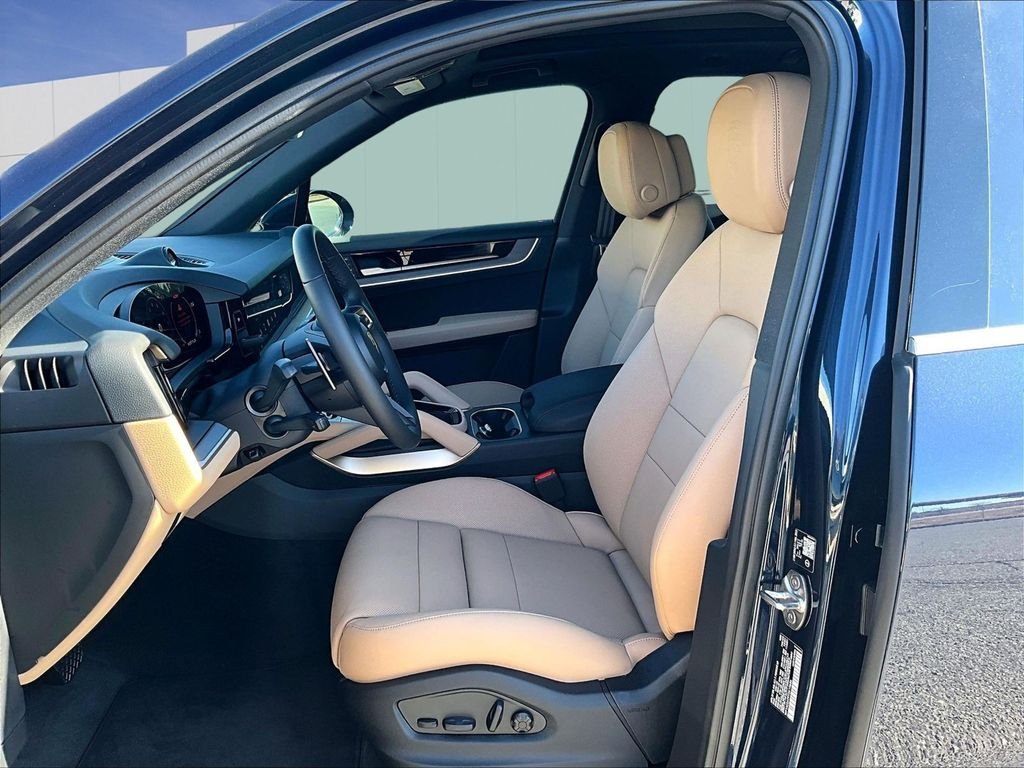 Used 2026 Blue Porsche  image 5