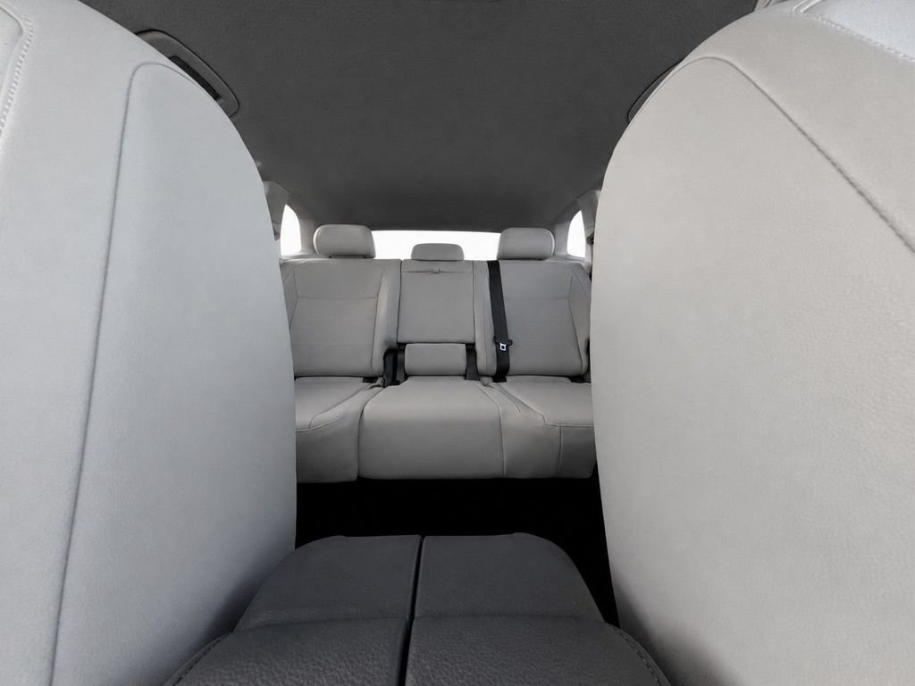 Used 2018 Gray Volkswagen 2.0T SE image 24