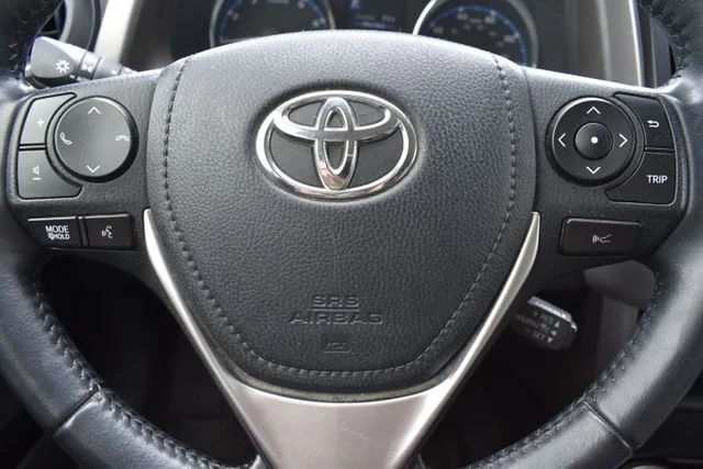 Used 2018 White Toyota Limited image 21