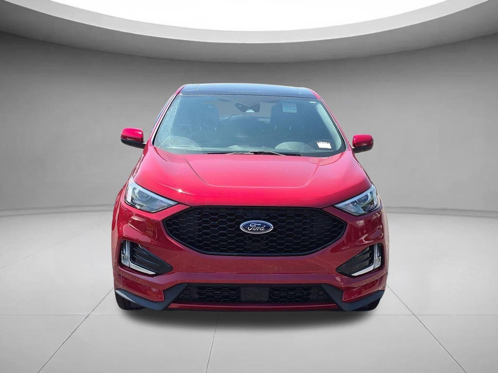 Used 2022 Rapid Red Metallic Tinted Clearcoat Ford ST-Line image 8