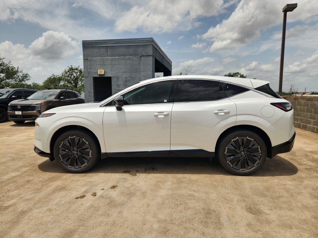 New 2026 Everest White Pearl TriCoat Nissan Platinum image 4