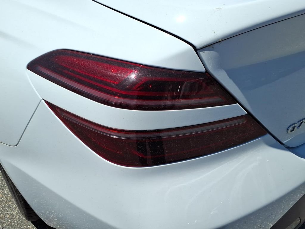 Used 2023 White Genesis 3.3T image 16