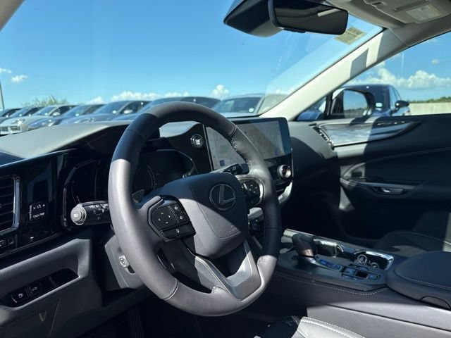 Used 2026 Ultra White Lexus NX 350 Premium image 13
