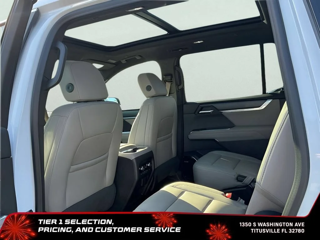 New 2026 Glacier White Tricoat GMC Elevation image 23