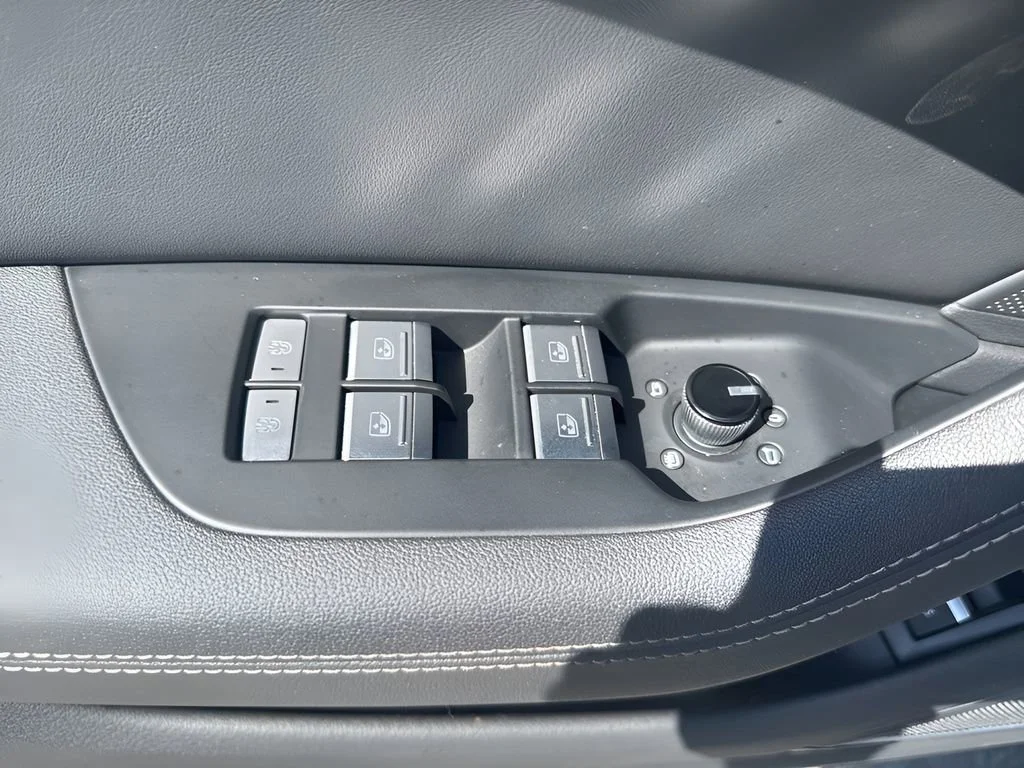 Used 2021  Audi Premium Plus image 30