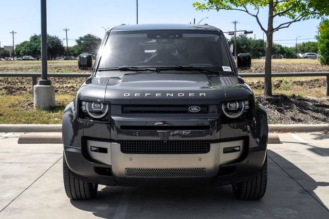 2026 Land Rover Defender 6