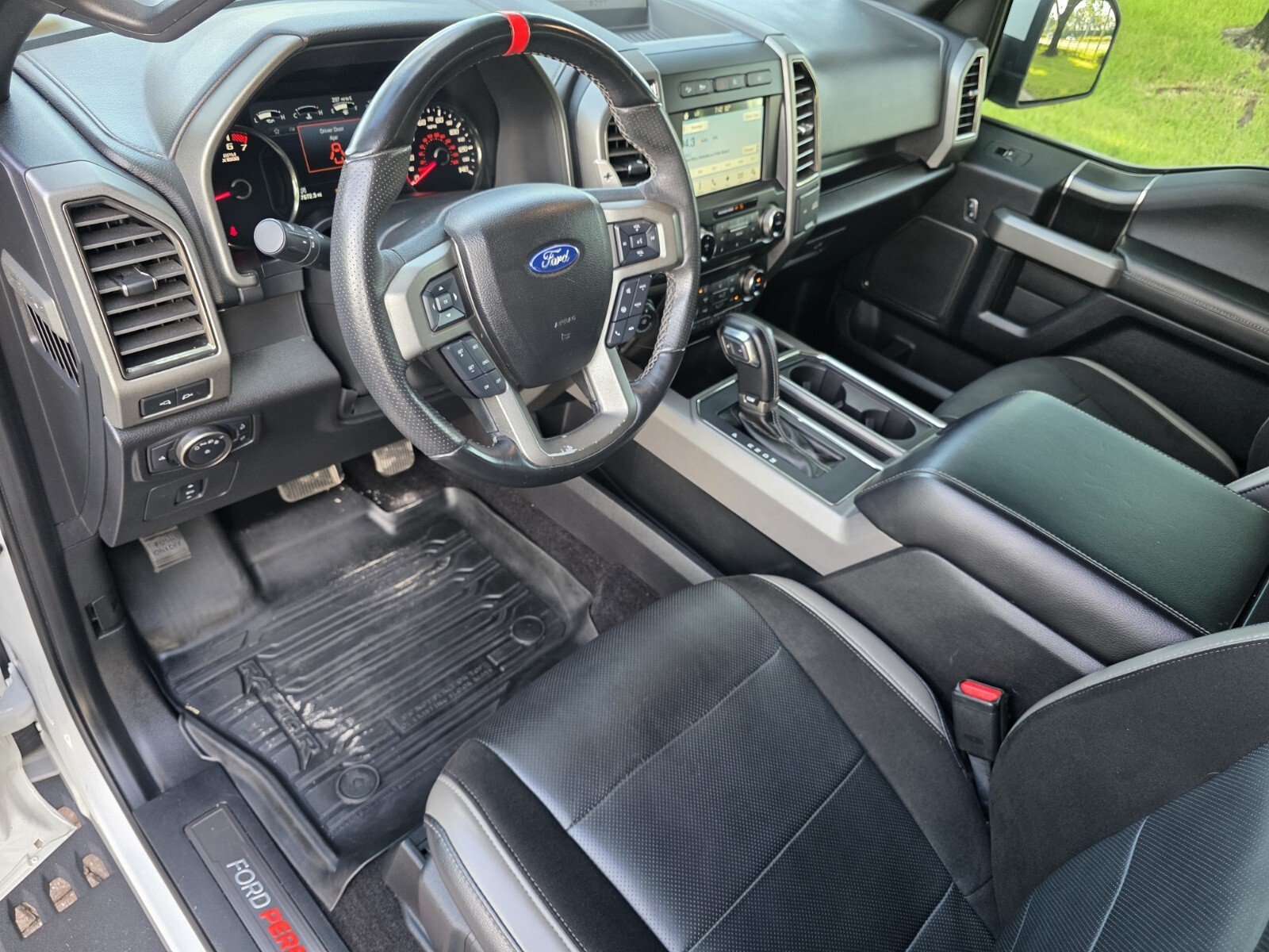 Used 2017 Oxford White Ford Raptor image 11