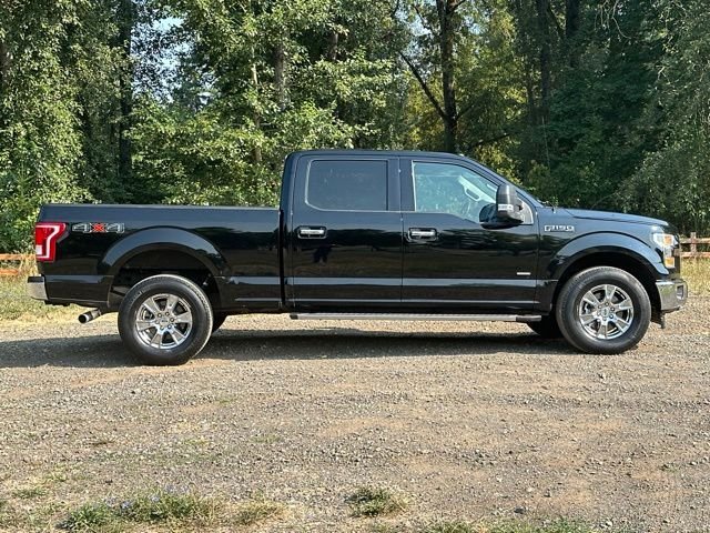 Used 2017 Shadow Black Ford XLT image 10