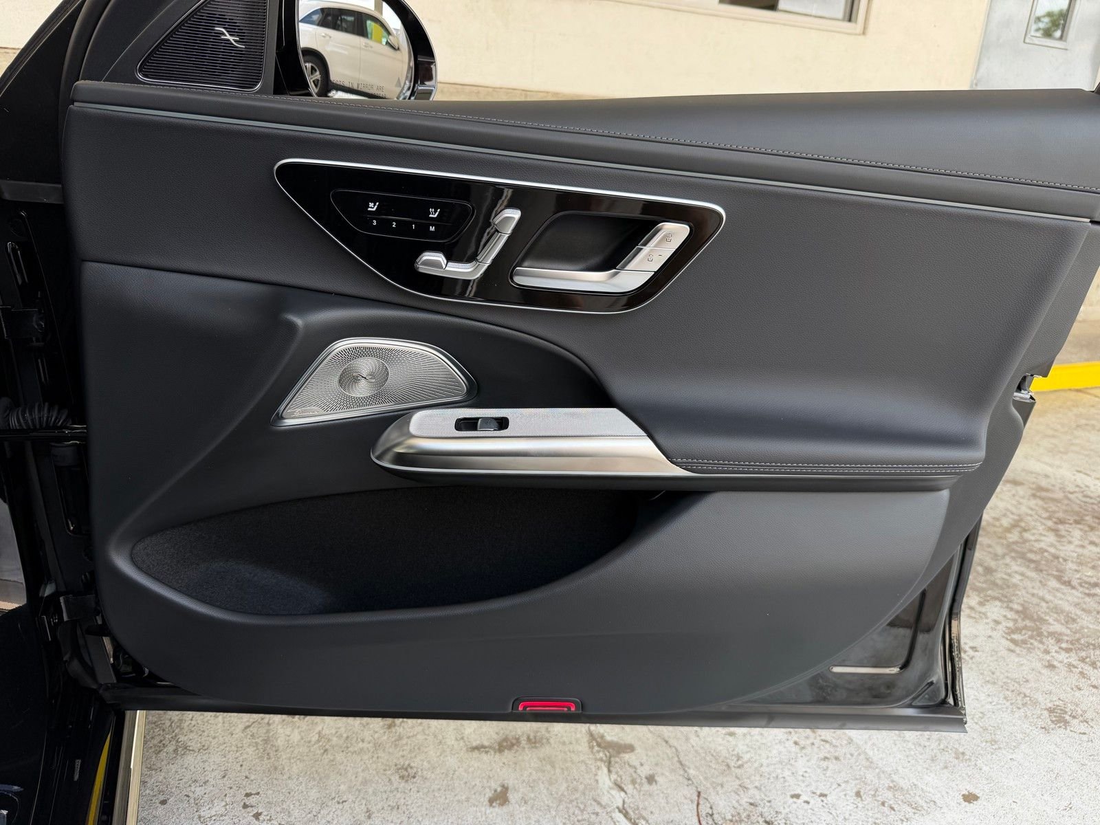 New 2026 Obsidian Black Metallic Mercedes-Benz E 450 image 19