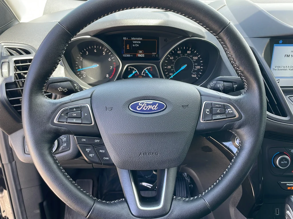 Used 2019 Black Ford SE image 37