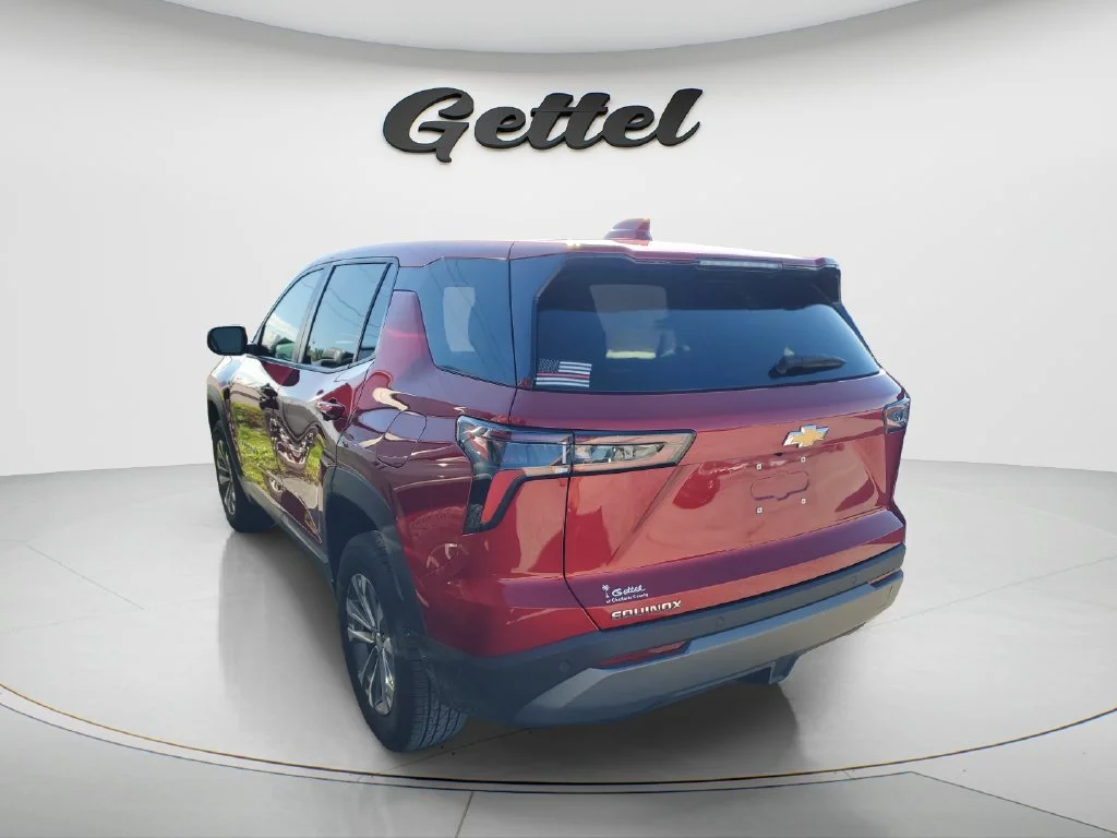 Used 2025 Radiant Red Tintcoat Chevrolet LT image 5