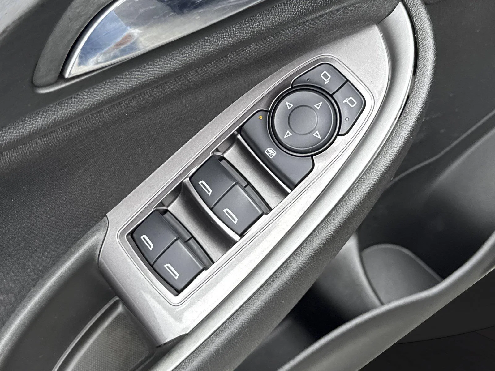 Used 2022 MOSAIC BLACK METALLIC Chevrolet LS image 17