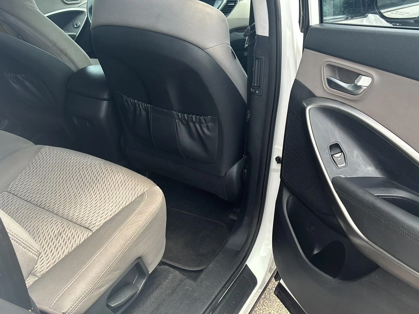 Used 2019 Monaco White Hyundai SE image 7