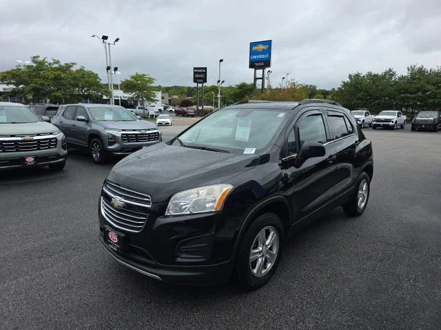 Used 2016 Black Chevrolet LT image 6