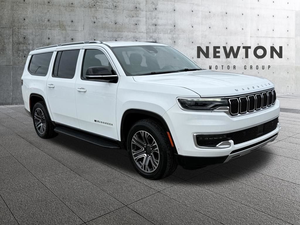 2024 Jeep Wagoneer L's photo