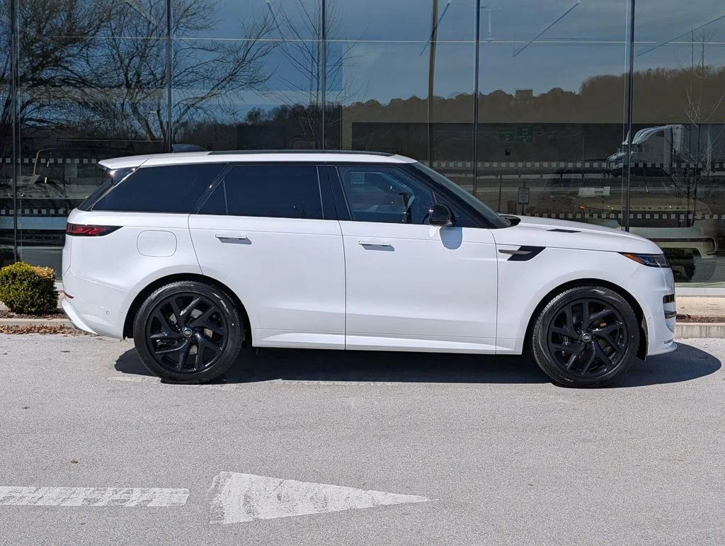 Certified Used 2024 White Land Rover Dynamic SE image 8