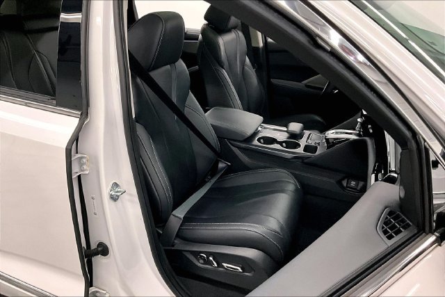 Used 2024 Platinum White Pearl Acura Technology image 8