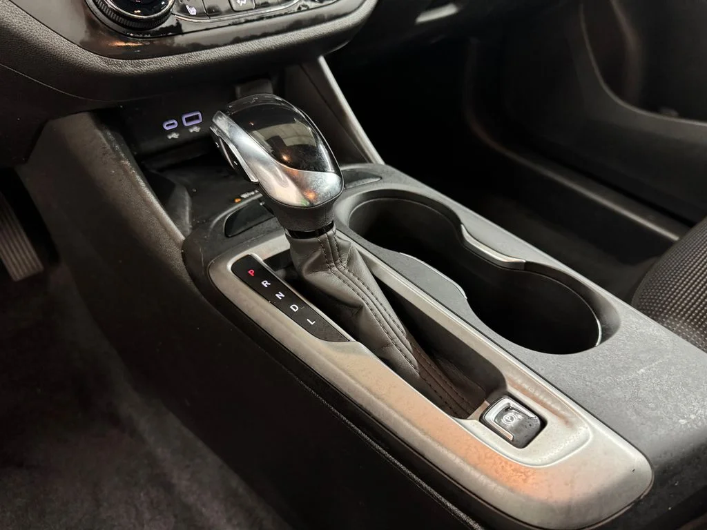 Used 2024 White Buick Preferred image 22