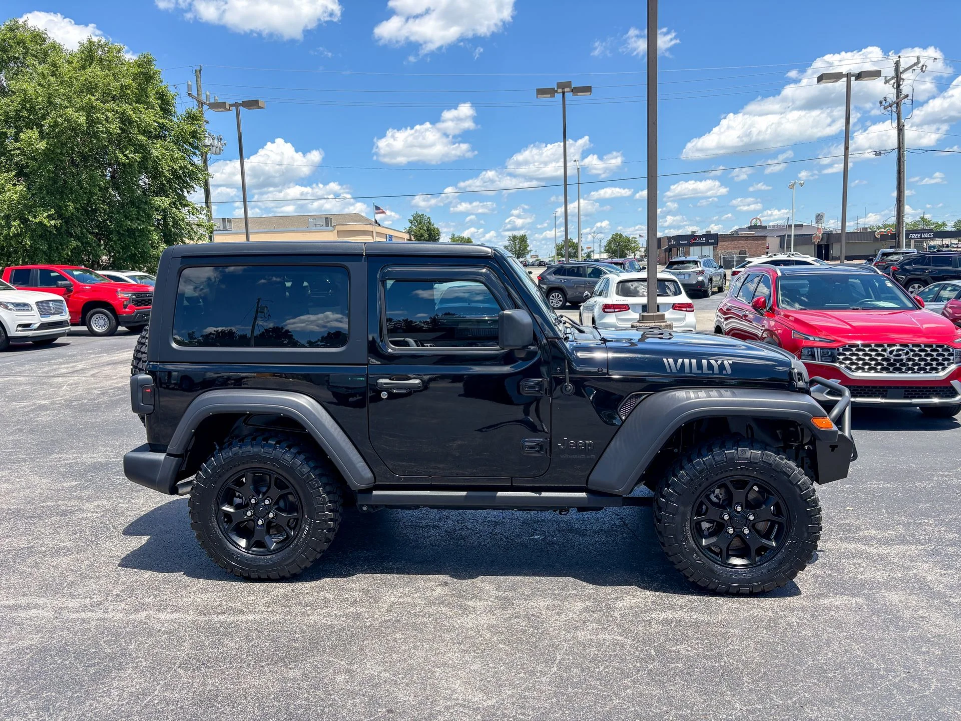 Used 2022 Black Jeep  image 20