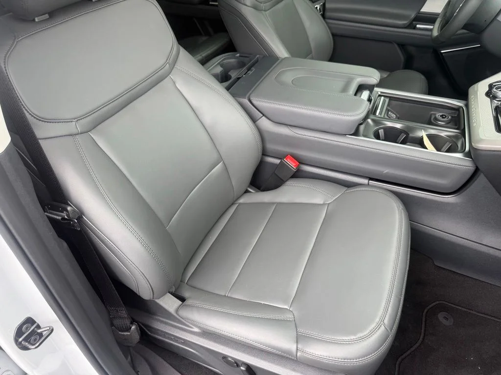 New 2026 Space Silver Metallic Ford MAX Active image 63