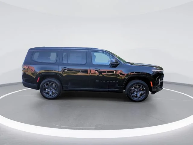 New 2026 High Gloss Black Exterior Paint Jeep Limited Altitude image 9