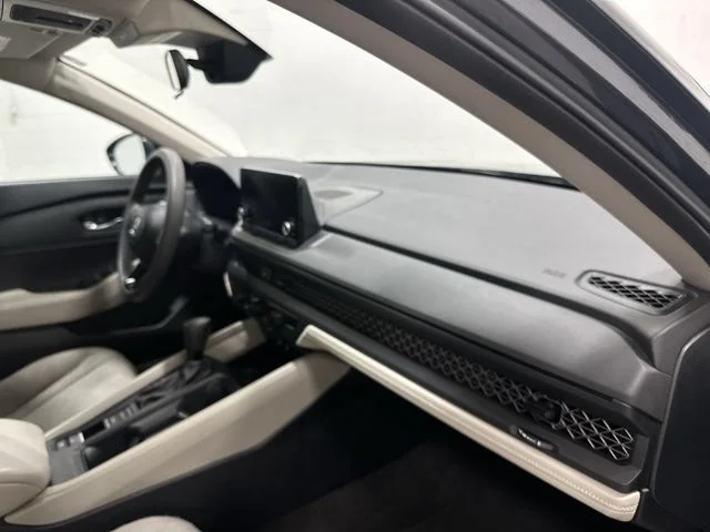 Used 2024 Meteorite Gray Metallic Honda LX image 16