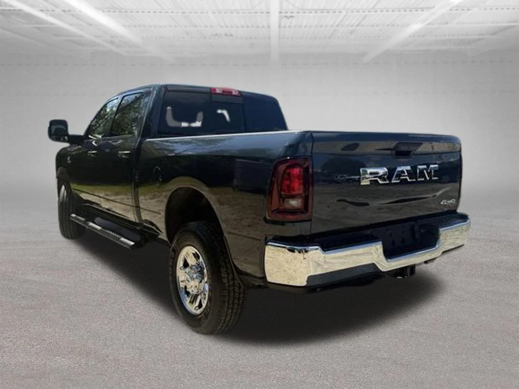 2025 RAM 2500 Tradesman - Photo 7