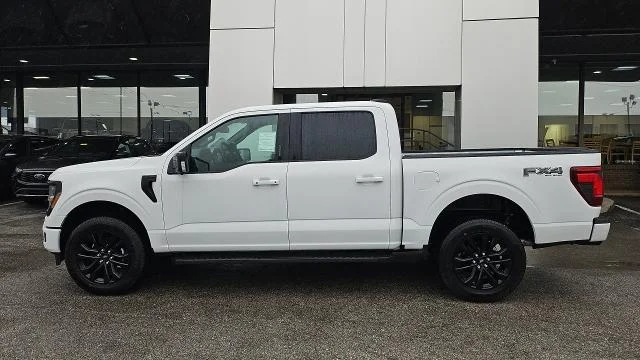 New 2026 Oxford White Ford XLT 4WD image 19