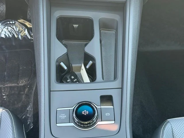 New 2026 White Volkswagen 2.0T SE image 17