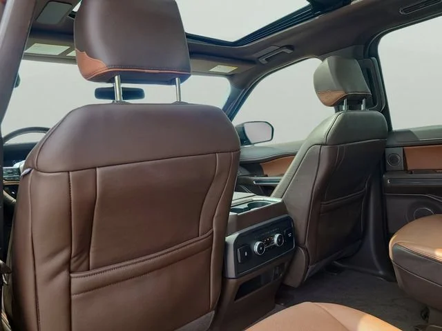 Used 2022  Ford King Ranch image 8