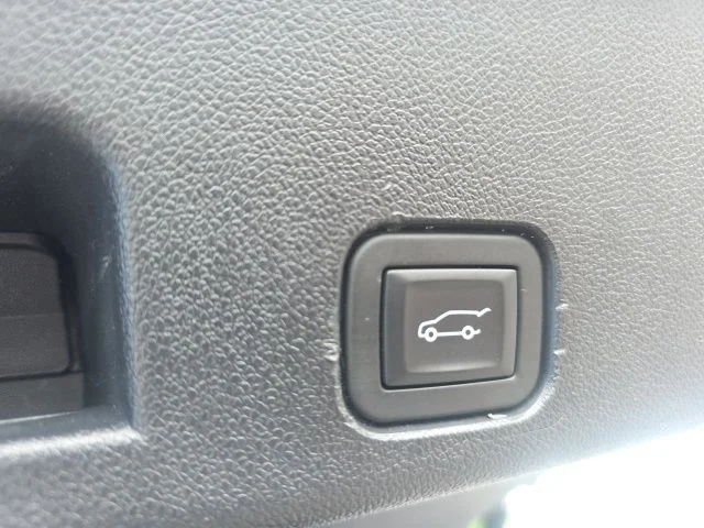 Used 2025 Gray Chevrolet LT image 26