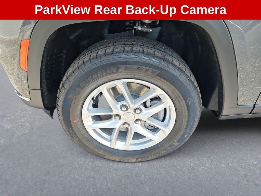 New 2026 Baltic Gray Metallic Clearcoat Jeep Altitude image 10