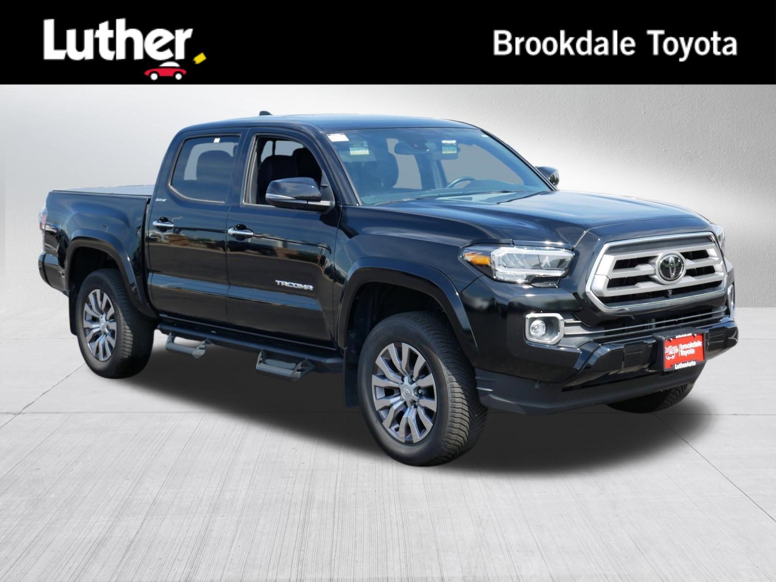 2023 Toyota Tacoma Limited Double Cab 4WD V6 Auto Short Bed's photo