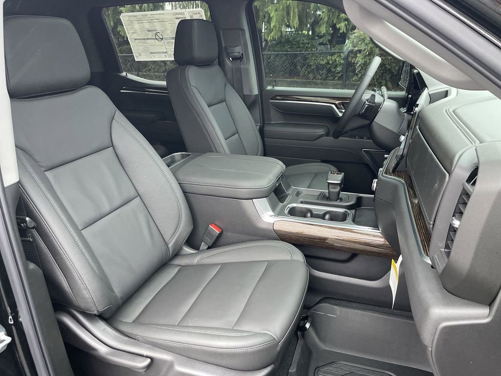New 2026 Onyx Black GMC Elevation image 29