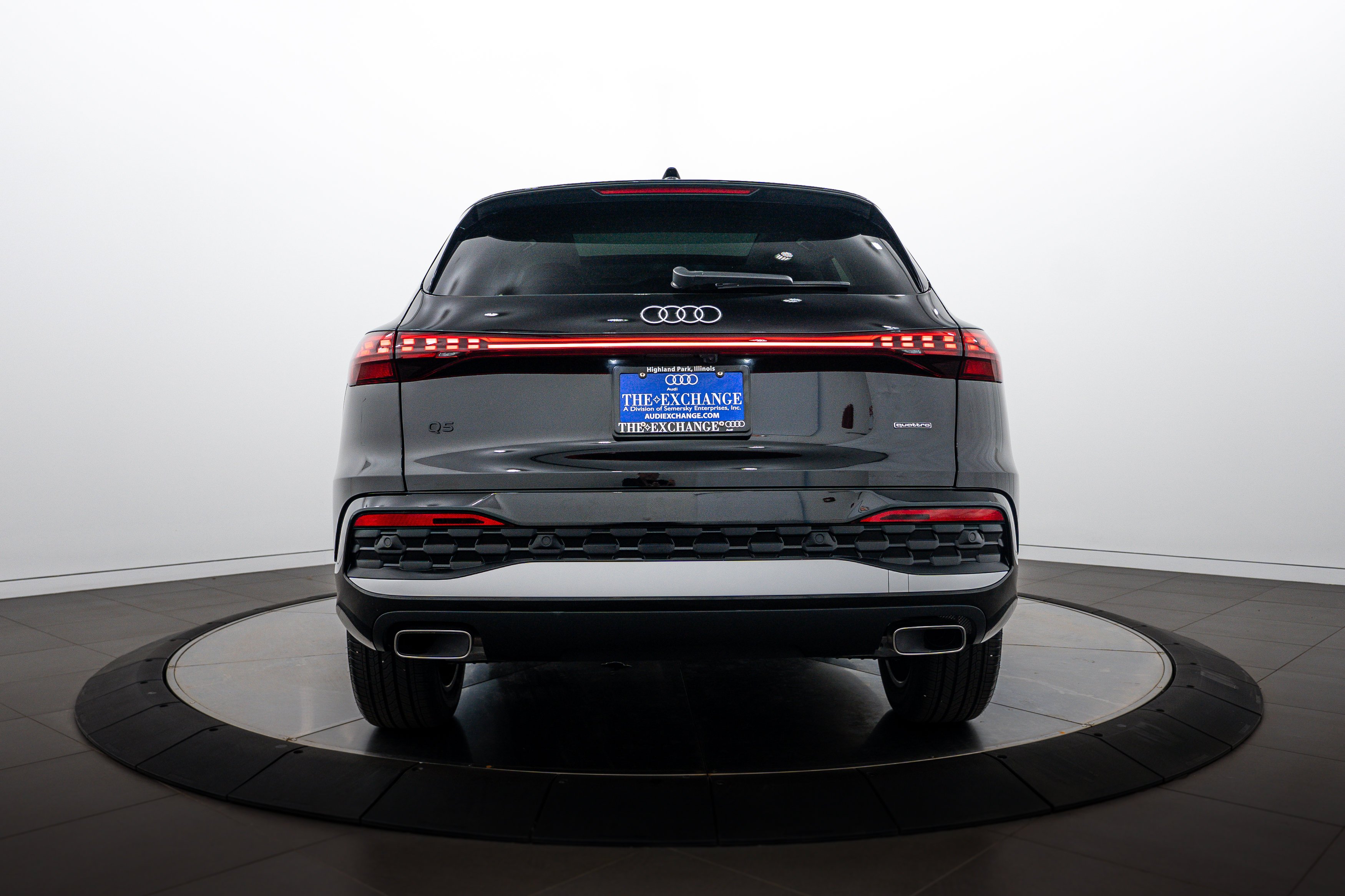 Used 2025 Mythos Black Metallic Audi Premium image 21