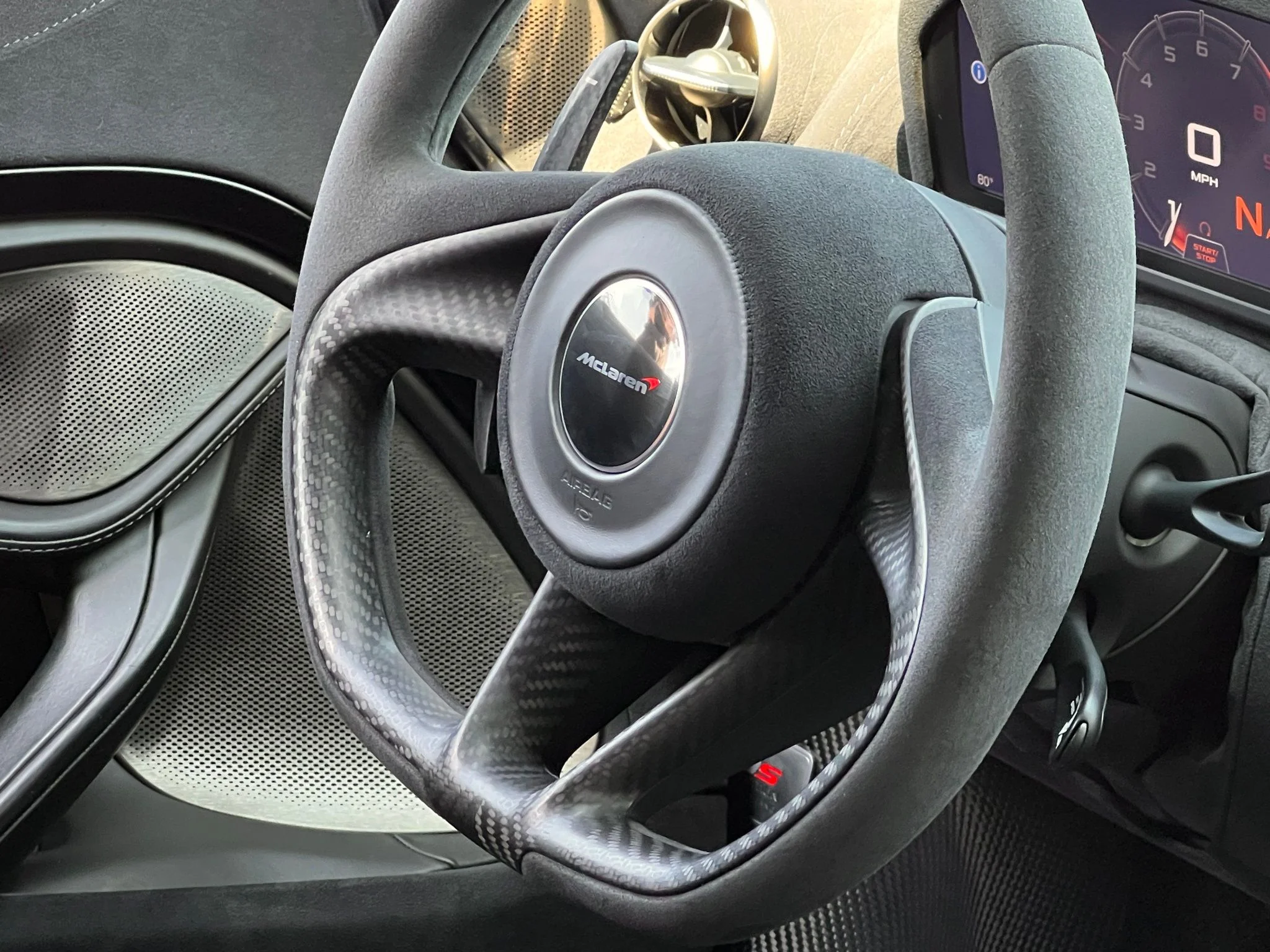 Used 2018 Blue McLaren Performance image 27