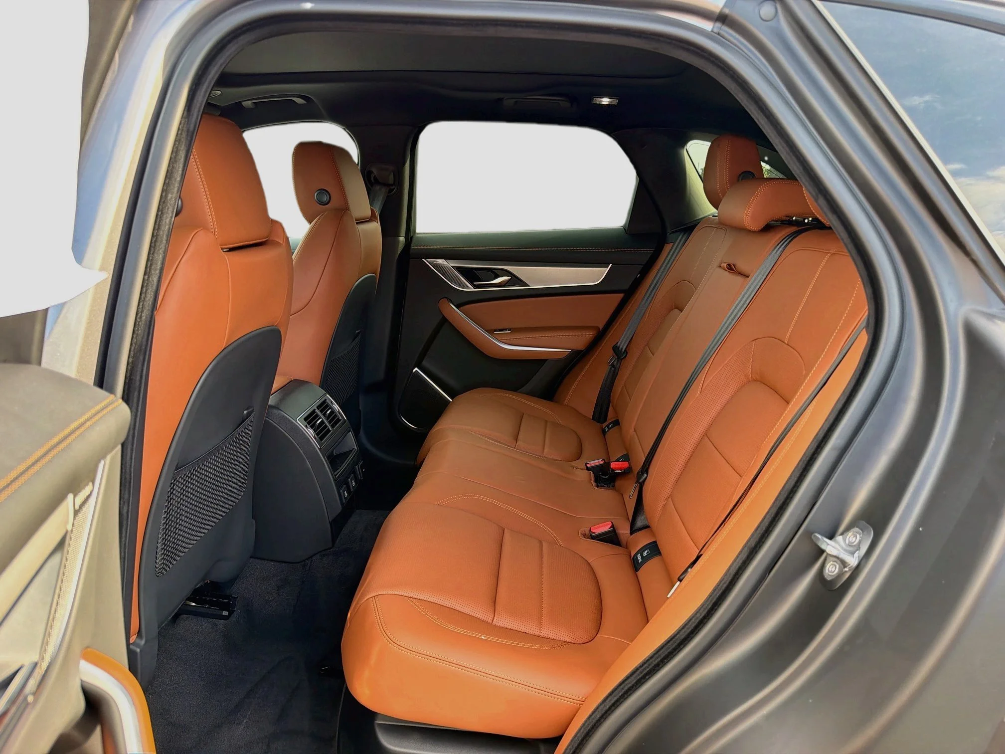 2026 Jaguar F-Pace R-Dynamic S - Photo 21