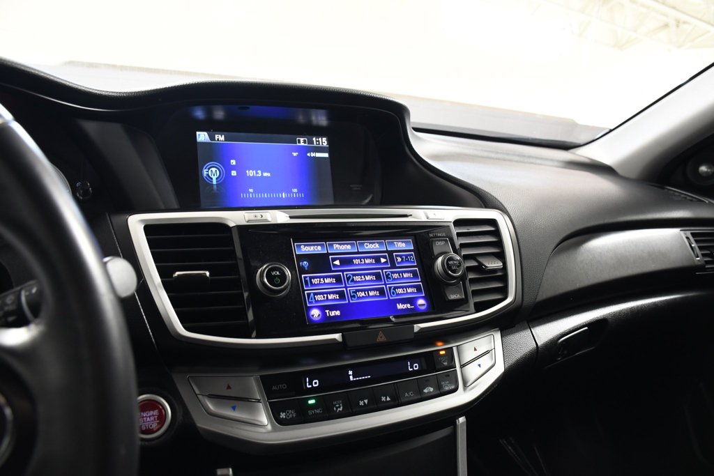 Used 2015 Crystal Black Pearl Honda EX-L image 30