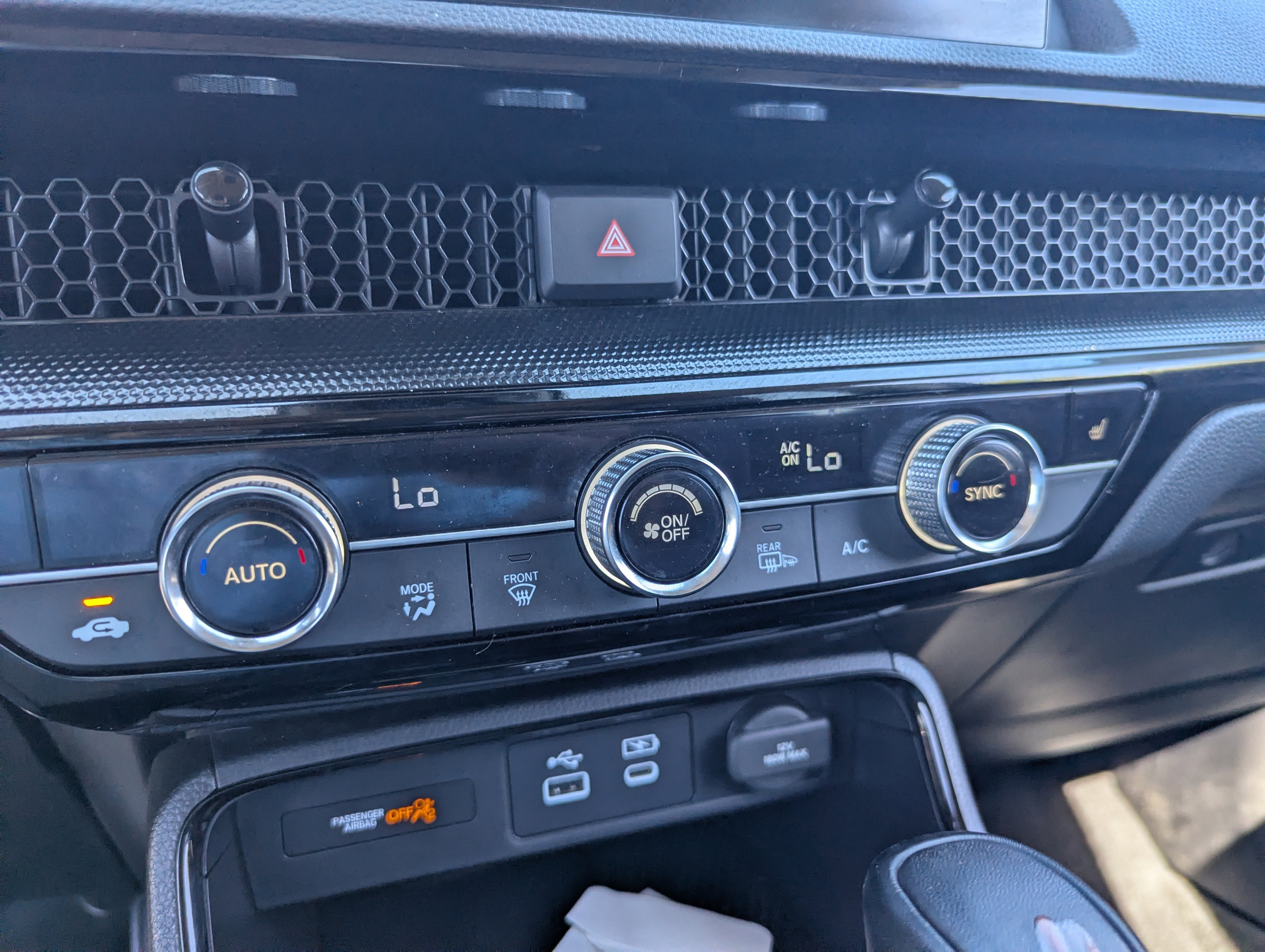 Used 2025 Solar Silver Metallic Honda EX-L image 26