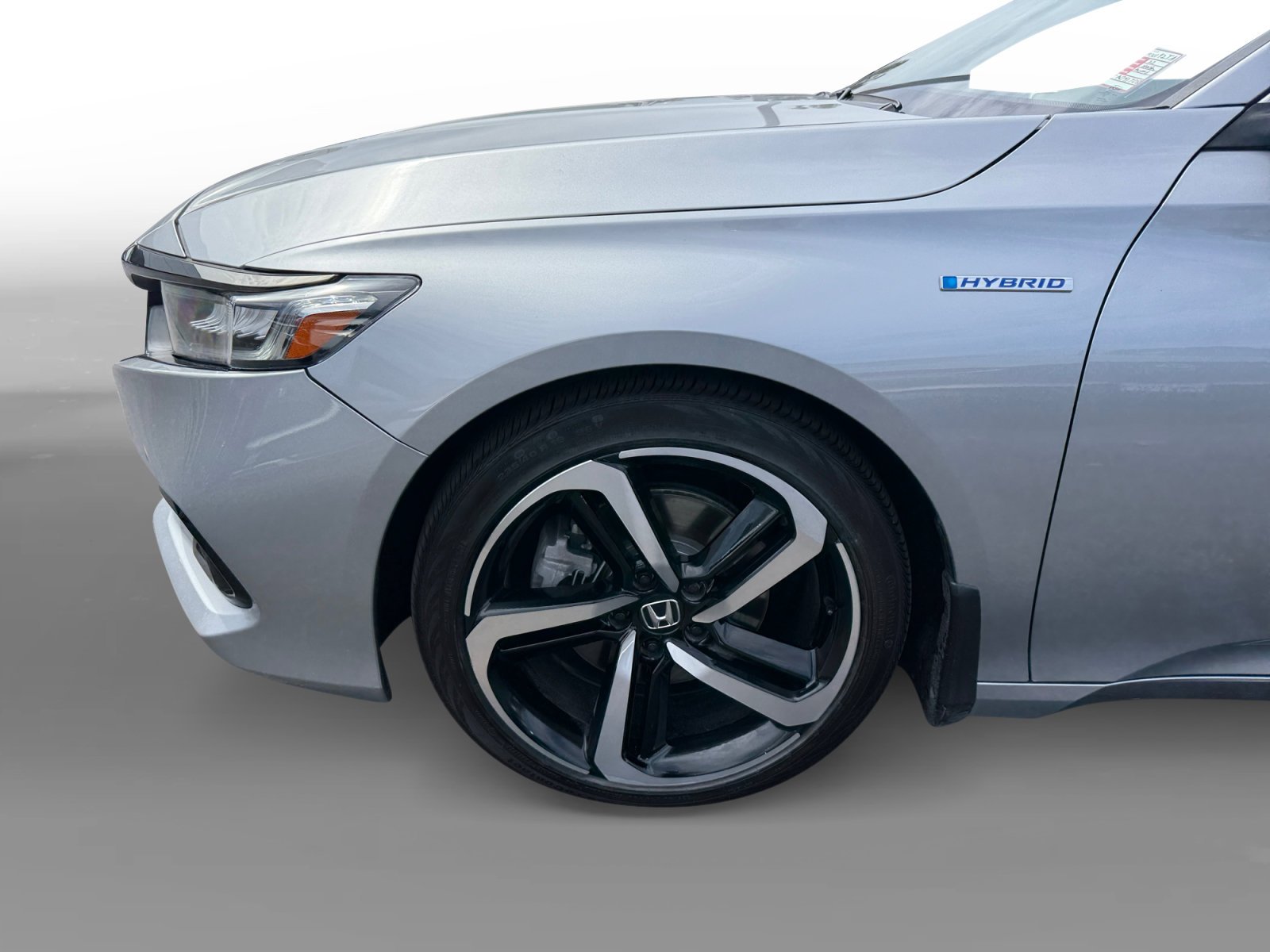 Used 2022 Lunar Silver Metallic Honda Sport image 9