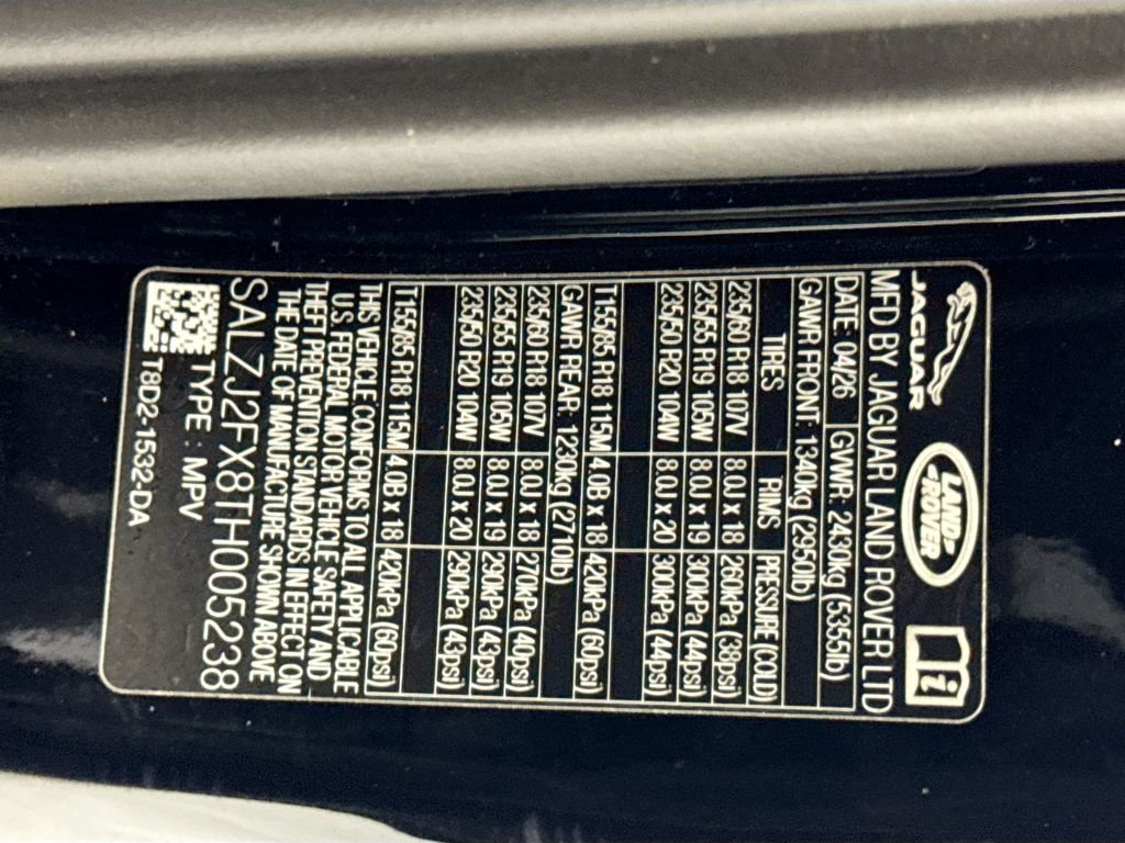 New 2026 Santorini Black Land Rover Core S image 33