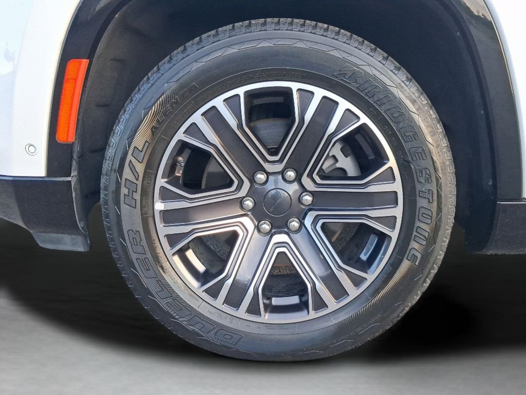 Used 2024 White Jeep Series II image 10