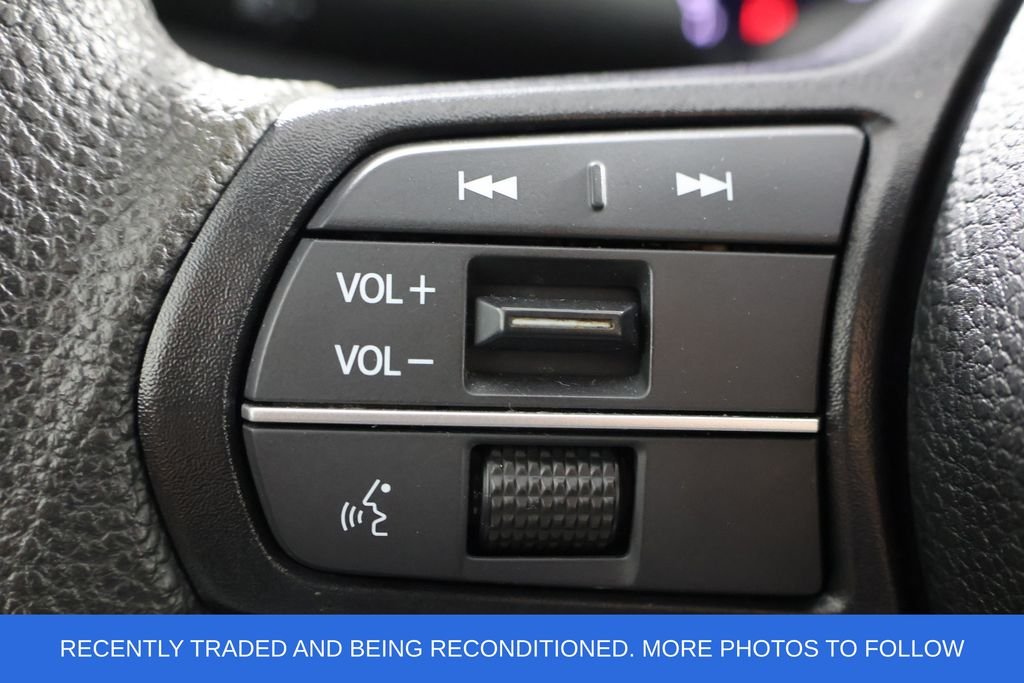 Used 2025 Gray Honda SE image 11